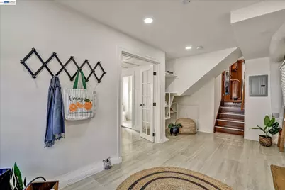 1820 Yale Dr, Alameda, CA 94501 - Photo 17