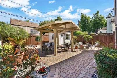 1820 Yale Dr, Alameda, CA 94501 - Photo 35