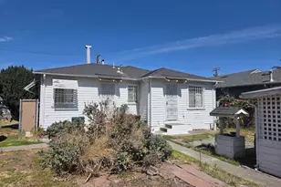 9601 D St, Oakland, CA 94603 - Photo 11