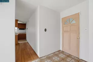 939 Tara Hills Dr, Pinole, CA 94564 - Photo 3