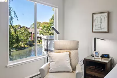12 Bayside Ct, Richmond, CA 94804 - Photo 19