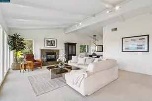 210 Courtney Ln, Orinda, CA 94563 - Photo 7