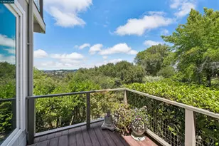 210 Courtney Ln, Orinda, CA 94563 - Photo 37
