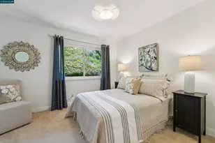 210 Courtney Ln, Orinda, CA 94563 - Photo 43