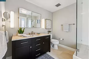 210 Courtney Ln, Orinda, CA 94563 - Photo 35