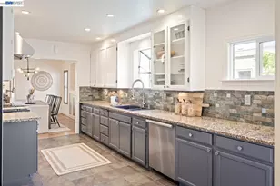 2906 Washington St, Alameda, CA 94501 - Photo 23