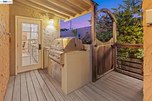 2906 Washington St, Alameda, CA 94501 - Photo 33