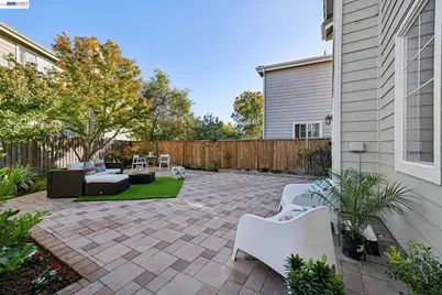 12 Britt Ct, Alameda, CA 94502 - Photo 39