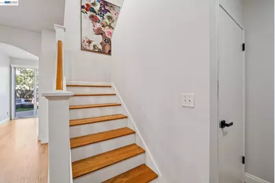 12 Britt Ct, Alameda, CA 94502 - Photo 19