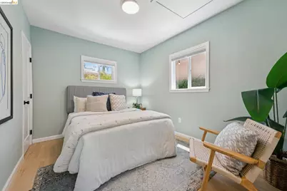 485 55th St, Oakland, CA 94609 - Photo 17