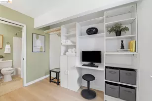 9729 Elmview Dr, Oakland, CA 94603 - Photo 25