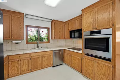 856 Adams Ave, Livermore, CA 94550 - Photo 11