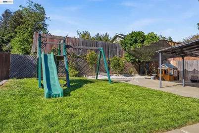 5034 Rahlves Dr, Castro Valley, CA 94546 - Photo 87