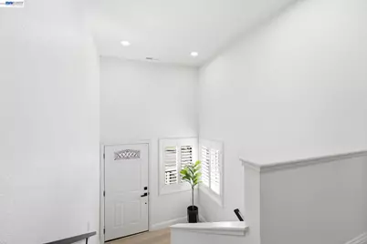 5034 Rahlves Dr, Castro Valley, CA 94546 - Photo 9