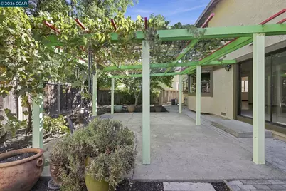 5017 Murchio Dr, Concord, CA 94521 - Photo 29