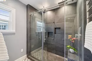 688 31st St, Oakland, CA 94609 - Photo 37