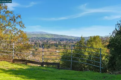 300 Oak View Ter, Danville, CA 94526 - Photo 57