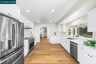 300 Oak View Ter, Danville, CA 94526 - Photo 21