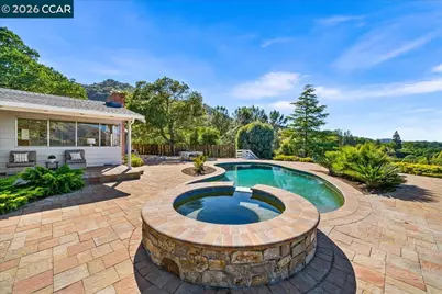 300 Oak View Ter, Danville, CA 94526 - Photo 47