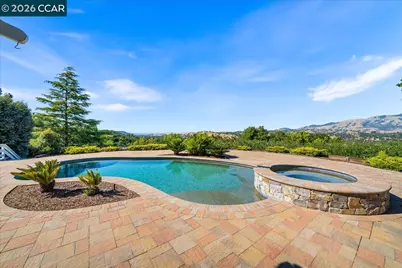 300 Oak View Ter, Danville, CA 94526 - Photo 43
