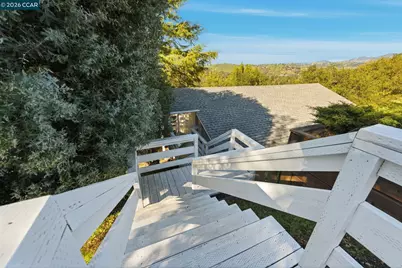 300 Oak View Ter, Danville, CA 94526 - Photo 51