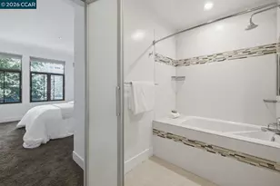 438 Grand Ave, Oakland, CA 94612 - Photo 33