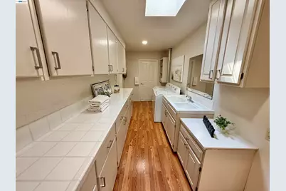 516 Moraga Way, Orinda, CA 94563 - Photo 61