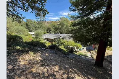 516 Moraga Way, Orinda, CA 94563 - Photo 91