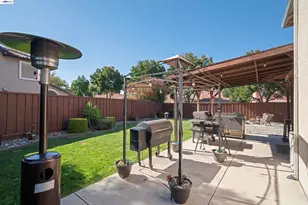 2179 Carol Ann Dr, Tracy, CA 95377 - Photo 57
