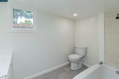 2012 15th St, Oakland, CA 94606 - Photo 7