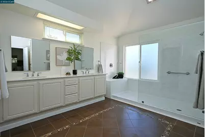 496 Panorama Dr, Benicia, CA 94510 - Photo 35