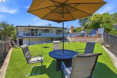 3910 Oak Hill Rd, Oakland, CA 94605 - Photo 25