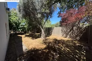 4131 Chaucer Dr, Concord, CA 94521 - Photo 51