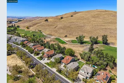 5027 Keller Ridge Dr, Clayton, CA 94517 - Photo 37