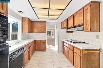147 Summerset Court, San Ramon, CA 94583 - Photo 7