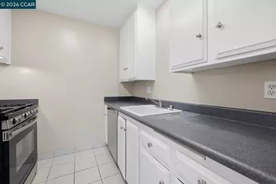 2037 Sierra Rd #5, Concord, CA 94518 - Photo 17