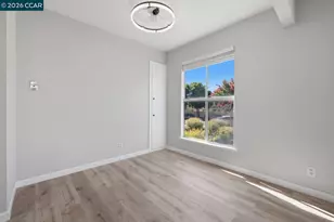 2037 Sierra Rd, Concord, CA 94518 - Photo 15