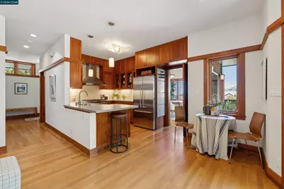4908 Cochrane Ave, Oakland, CA 94618 - Photo 13