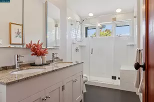 4908 Cochrane Ave, Oakland, CA 94618 - Photo 25