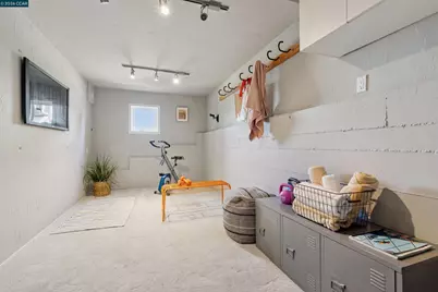 4908 Cochrane Ave, Oakland, CA 94618 - Photo 29