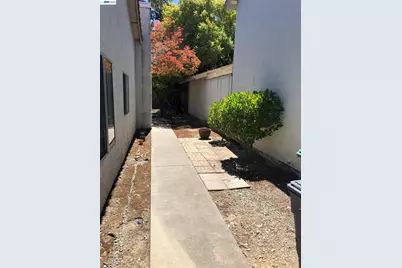 25 Pamplona, San Ramon, CA 94583 - Photo 3