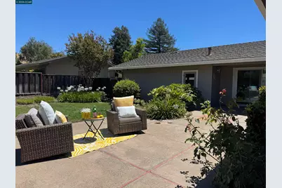 423 Deerfield Dr, Moraga, CA 94556 - Photo 29