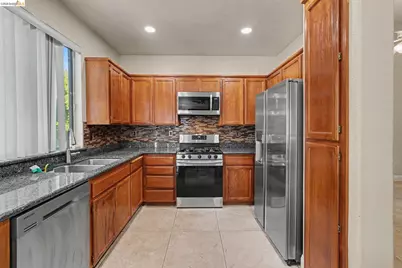 5200 Fairside Way, Antioch, CA 94531 - Photo 9