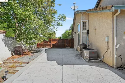 5200 Fairside Way, Antioch, CA 94531 - Photo 27