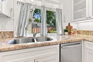 1654 Creek Dr, San Jose, CA 95125 - Photo 13
