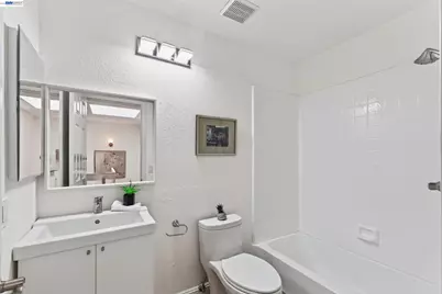 7422 Oxford Cir, Dublin, CA 94568 - Photo 25