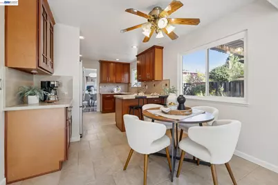 3560 Kirkcaldy St, Pleasanton, CA 94588 - Photo 21