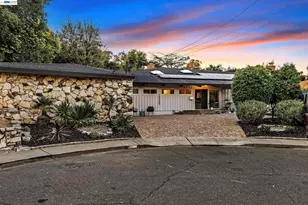18009 Laird Ct, Castro Valley, CA 94546 - Photo 3