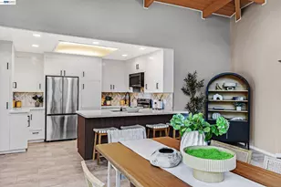 18009 Laird Ct, Castro Valley, CA 94546 - Photo 21