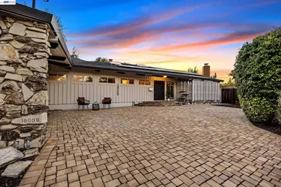 18009 Laird Ct, Castro Valley, CA 94546 - Photo 3